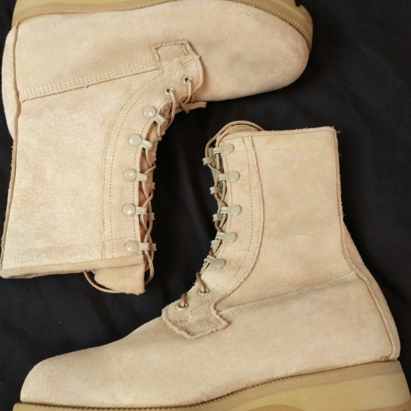 Other - NWOT Army boots